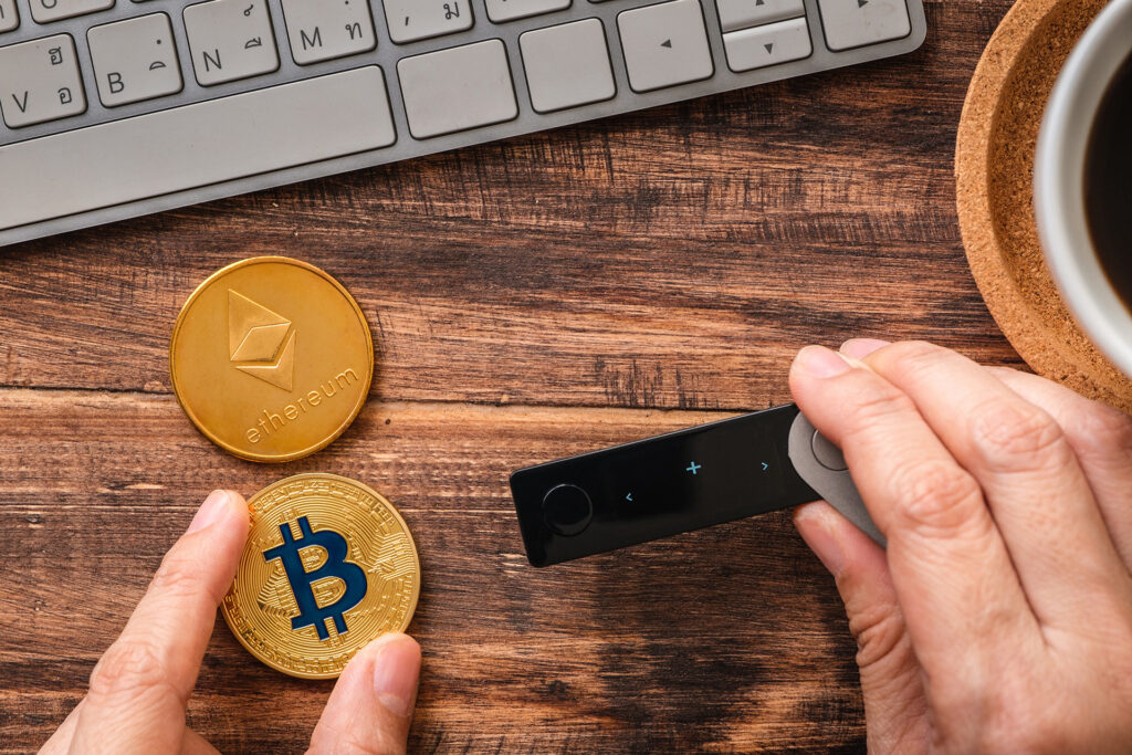 Um formato de Tirar Dinheiro do País é com criptoativos